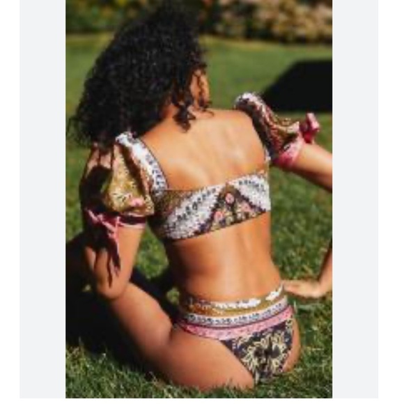 Agua Bendita Eileen Puff Sleeve Top. - Picture 2 of 6